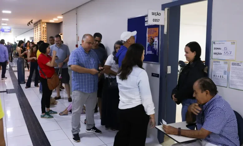 Milhares de eleitores mudam de local de votação para o segundo turno