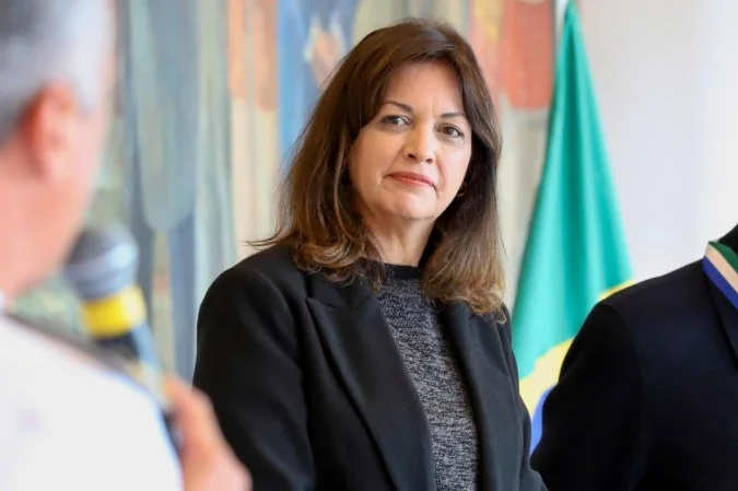 Ministério da Defesa pode ser chefiado por uma mulher pela primeira vez