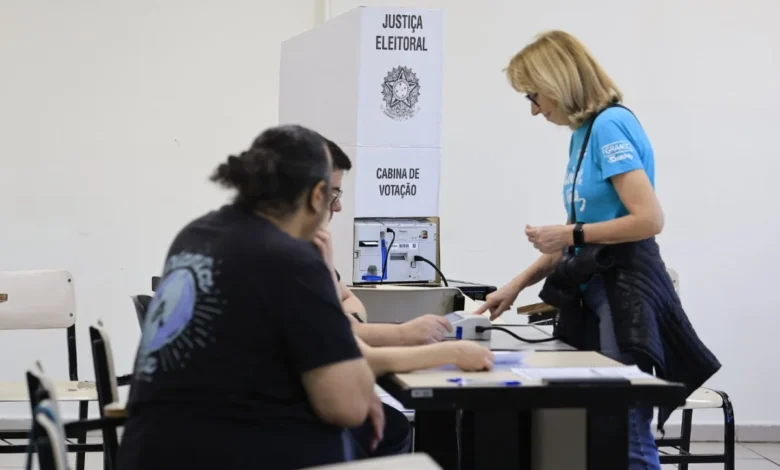 Ministério Público Eleitoral aciona justiça contra fake news sobre urnas e embaixadas