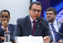 Ministro do Trabalho liga assédio eleitoral a discurso da família Bolsonaro