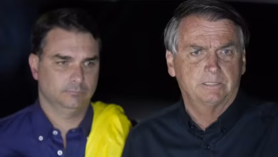 Moraes autoriza retomada de visitas de Flávio Bolsonaro ao pai