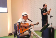 Músico bororó apresenta show-aula sobre música brasileira