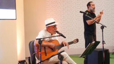 Músico bororó apresenta show-aula sobre música brasileira
