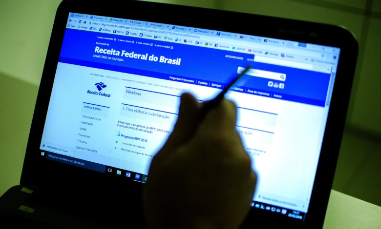 Notificação de contribuintes na malha fina do imposto de renda