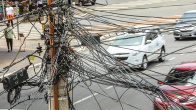 Notificações de fios em postes sobem, mas faltam provas de correção