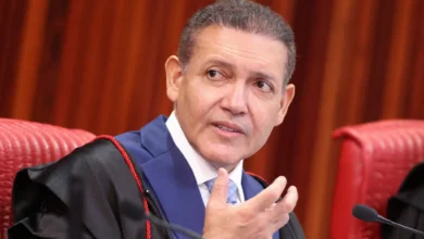 Nunes Marques ordena investigação sobre canal Exército do Lula no Whatsapp