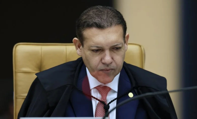 Nunes Marques veta participação de Renan Santos em debate presidencial da TV Globo