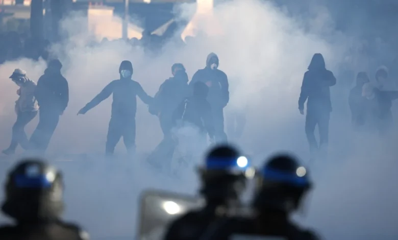 Parlamento francês aprova comissão para investigar violência em protestos