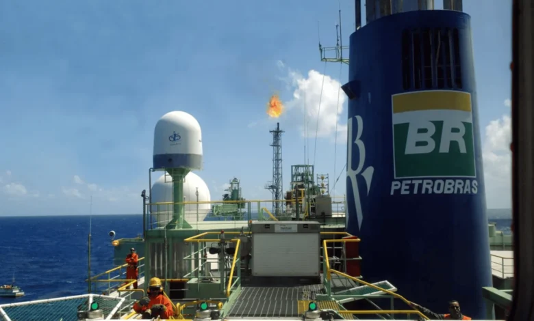 Petrobras e Qatar Energy arrematam sete blocos exploratórios na Bacia do Ceará