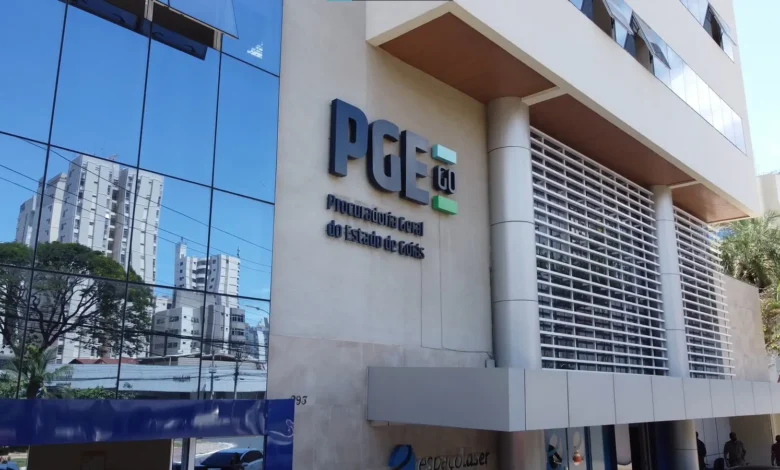 Pge-go abre submissão de artigos científicos para a nova edição da Revista de Direito