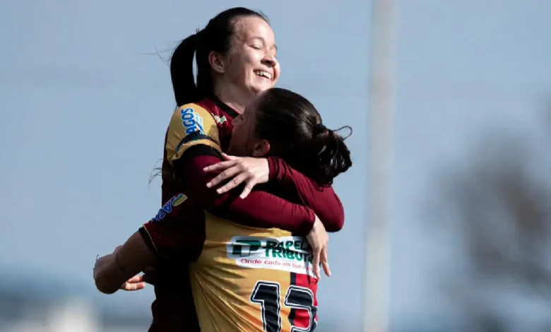 Planalto goleia o Flugoiânia por quatro a zero e assume a liderança do Goianão Feminino