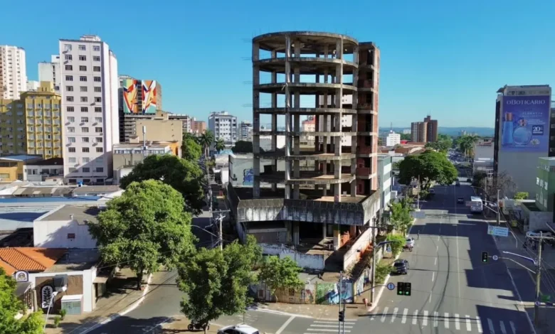 Prédio redondo abandonado no centro de goiânia ganha novo destino para locação