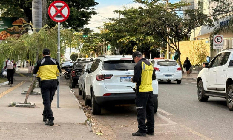 Prefeitura de Goiânia amplia cerco contra veículos estacionados em locais proibidos