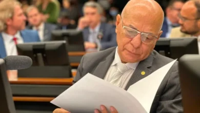 Professor Alcides anuncia encerramento de sua trajetória na política