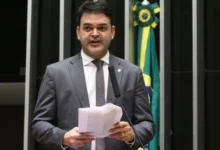 Projeto busca incluir representantes comerciais em linhas de crédito para veículos