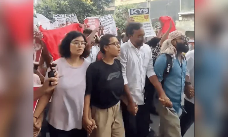 Protestos na Índia resultam em mais de 2.000 prisões contra comissão eleitoral