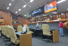 Refis 2026 avança na Câmara e prevê descontos em juros e multas