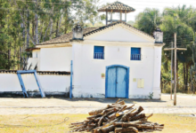 Restos mortais de bandeirante podem estar na igreja mais antiga de Goiás em Buenolândia