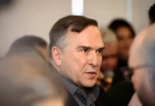 Sandro Mabel define liderança na Câmara de Goiânia e apoia Thialu Guiotti