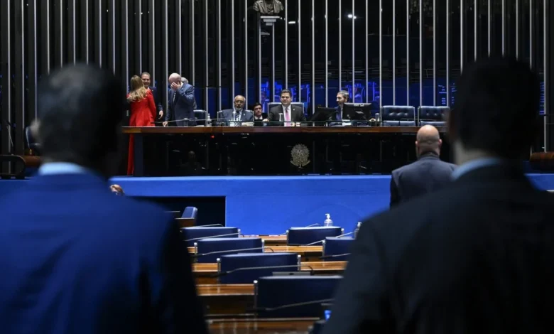 Senado aprova ampliação do teto do MEI e perdão de dívidas tributárias