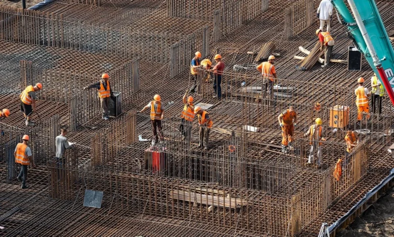Setor de construção civil em São Paulo soma mais de 173 mil postos de trabalho até outubro de 2026