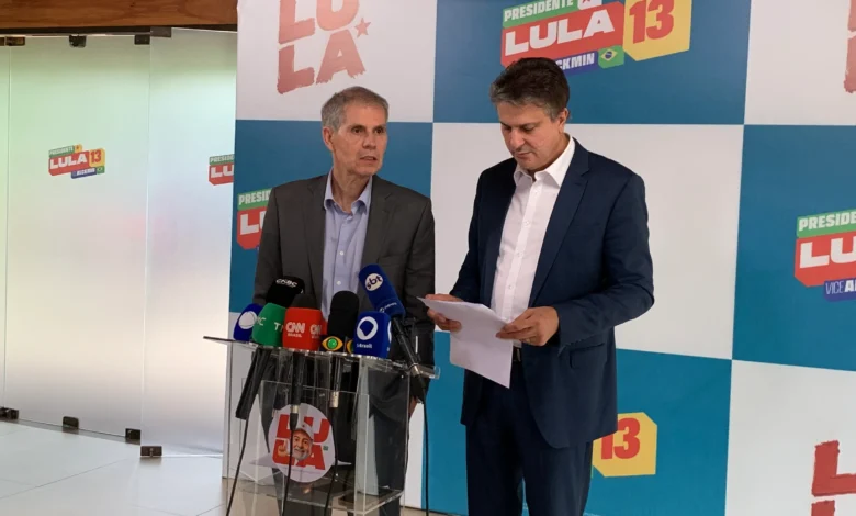 Sidônio Palmeira aponta crime em repasses de Flávio Bolsonaro para empresa de inteligência artificial