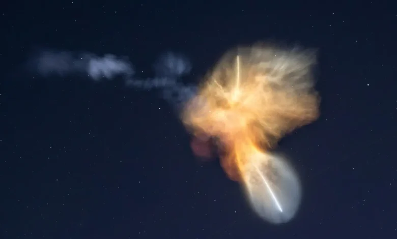 Spacex cria efeito de água-viva espacial no céu da Flórida