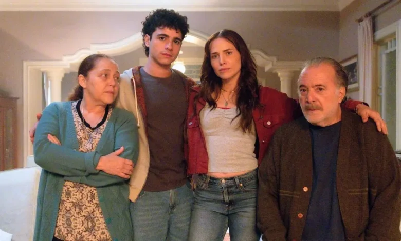 Sucesso de público faz Globo aumentar destaque de personagem em Quem Ama Cuida