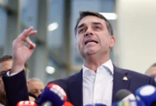 Supremo Tribunal Federal nega existência de mandados contra Flávio Bolsonaro