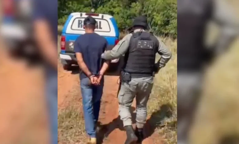 Suspeito é preso pela polícia após esfaquear companheira e tentar fuga em Rio Verde
