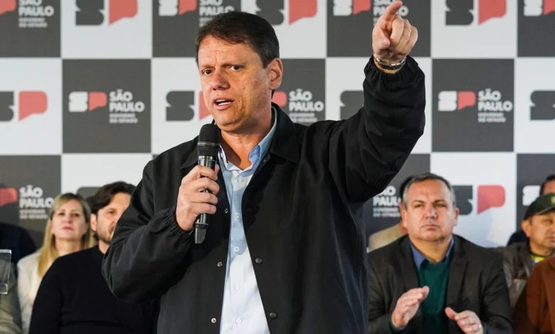 Tarcísio pede respeito às urnas e foca na oposição