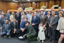 Thialu Guiotti assume presidência da Câmara de Goiânia e defende fortalecimento estrutural