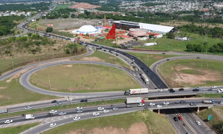 Tráfego na Go-020 passa por interdições parciais e novos desvios