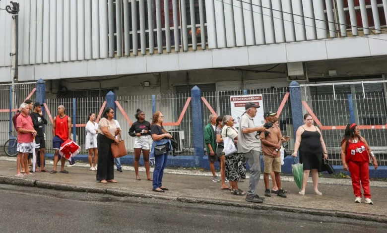 Tribunais Regionais relatam dificuldade e urnas fechadas após ordem