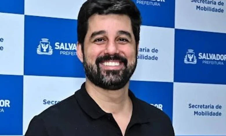 Tribunal derruba mandado de prisão contra secretário de Salvador após falhas em ônibus no pleito
