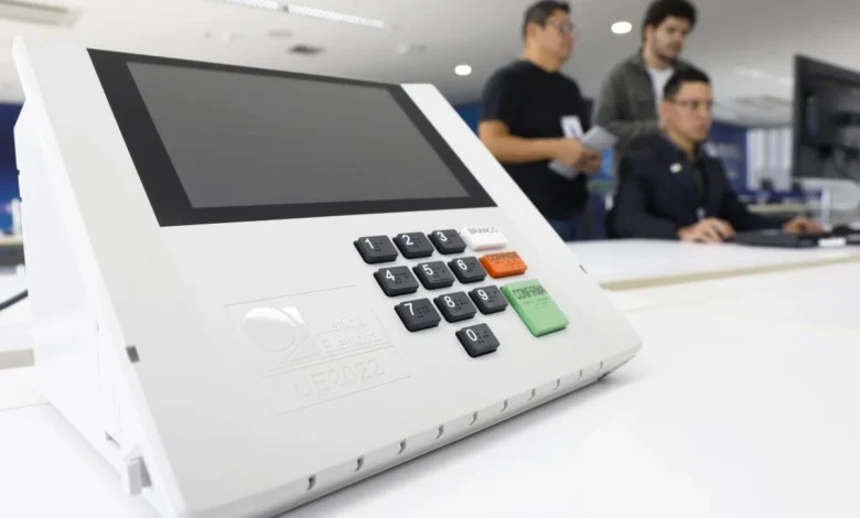 Tribunal Superior Eleitoral registra substituição de urnas no segundo turno