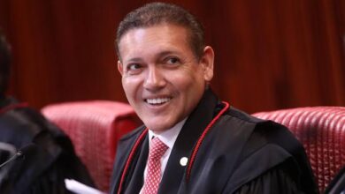 TSE debate regra para suspender grandes canais políticos no Whatsapp antes do segundo turno