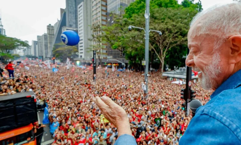 TSE recebe ação da coligação de Lula contra Flávio Bolsonaro por vídeos sobre ato na Paulista