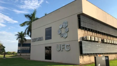 UFG paralisa atividades letivas na véspera do segundo turno para auxiliar deslocamento geral