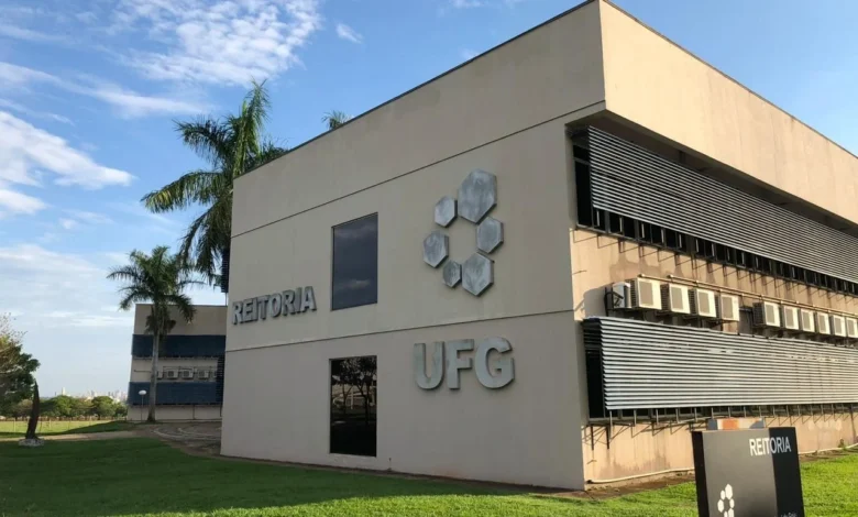 UFG paralisa atividades letivas na véspera do segundo turno para auxiliar deslocamento geral