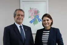 Valdemar Costa Neto e Michelle Bolsonaro se reúnem para debater futuro do PL