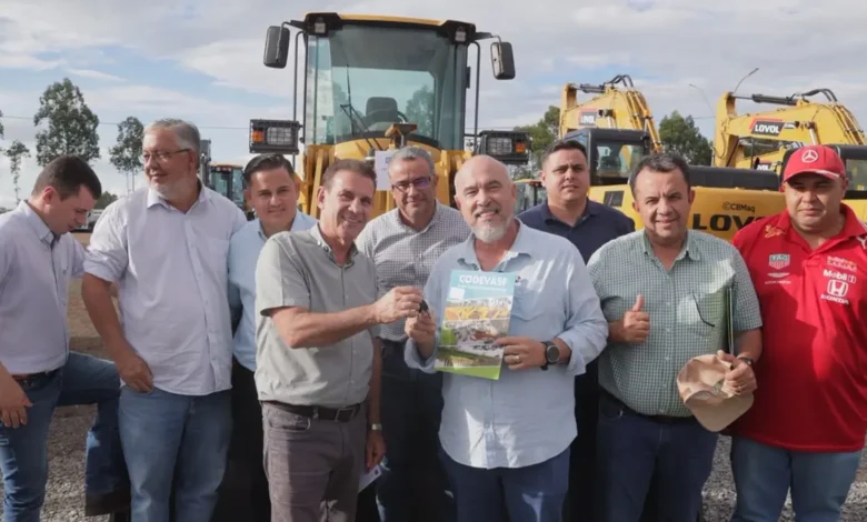 Vanderlan consolida apoio de 220 prefeitos com foco em atuação municipalista