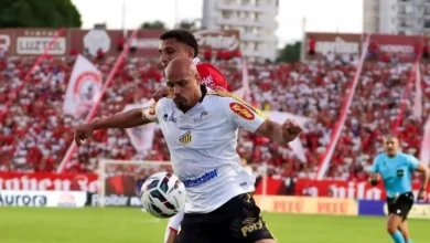 Vila Nova perde para o Novorizontino no primeiro tempo e cede a liderança da Série B