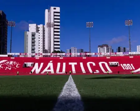 Vila Nova promove retorno de Dellatorre para duelo decisivo contra o Náutico