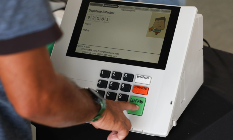 Voto para senador na urna eletrônica: entenda por que a ordem de escolha não altera o resultado