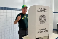 Zacharias Calil registra voto no Jardim América e aposta no voto útil para o Senado