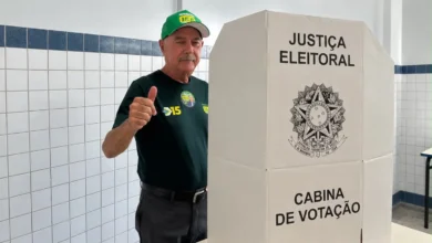 Zacharias Calil registra voto no Jardim América e aposta no voto útil para o Senado