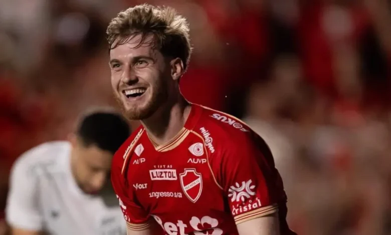 Zagueiro retorna ao Vila Nova após dez partidas fora por lesão