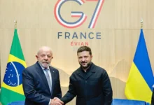 Zelensky cumprimenta Lula e projeta ampliação de parcerias internacionais